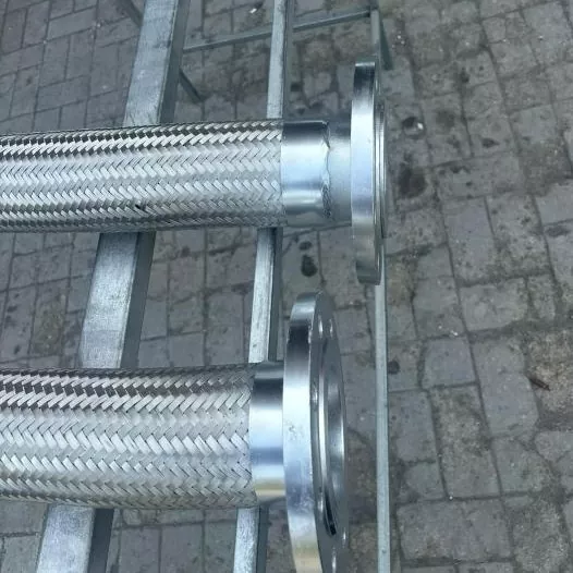 Selang Logam Fleksibel Bergelombang